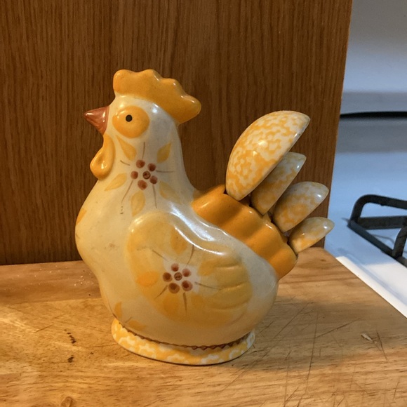 Yellow Floral Ceramic Chicken Figurine with measuring spoons - Picture 5 of 7